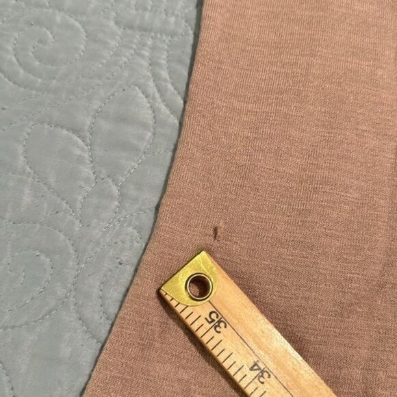 Apt. 9 Womens Medium Cold Shoulder Turtleneck Sweater Top Beige - Picture 9 of 9